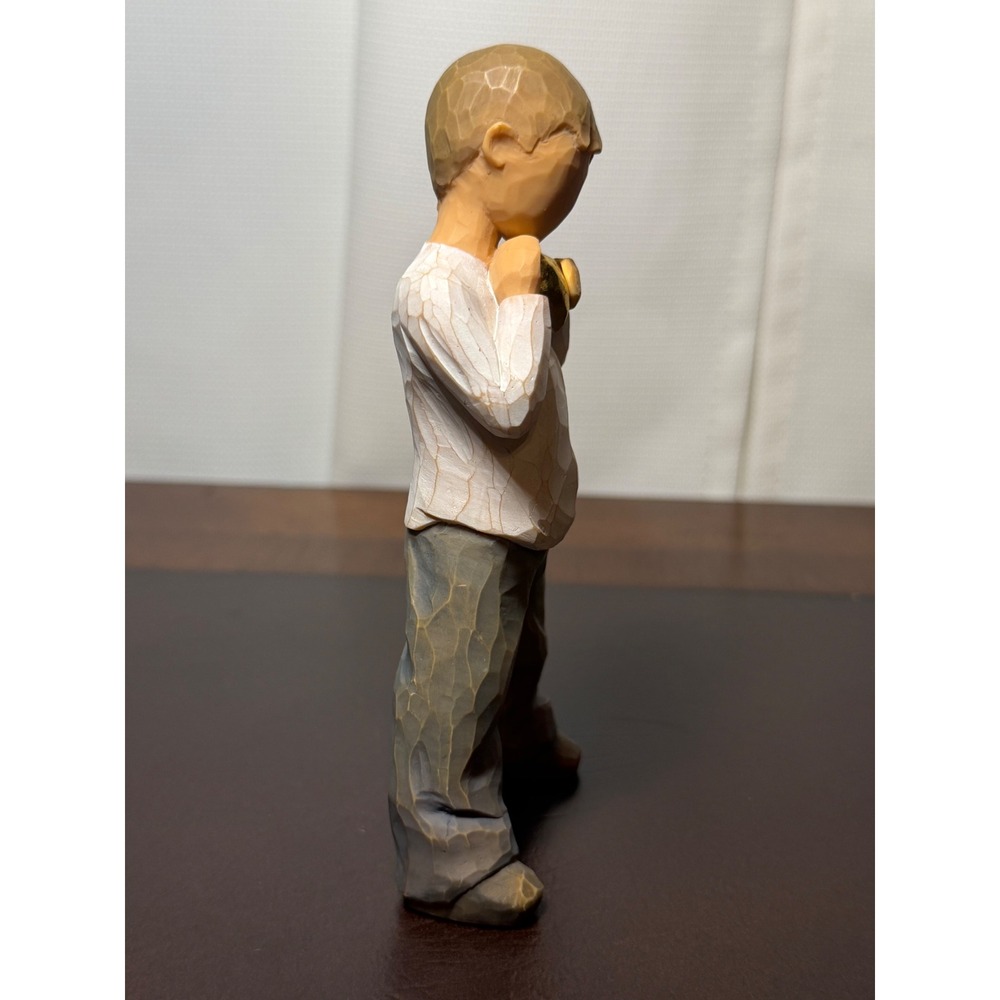 Willow Tree Heart of Gold Figurine #26142 Susan Lordi Demdaco Boy Gold Heart - Picture 4 of 6